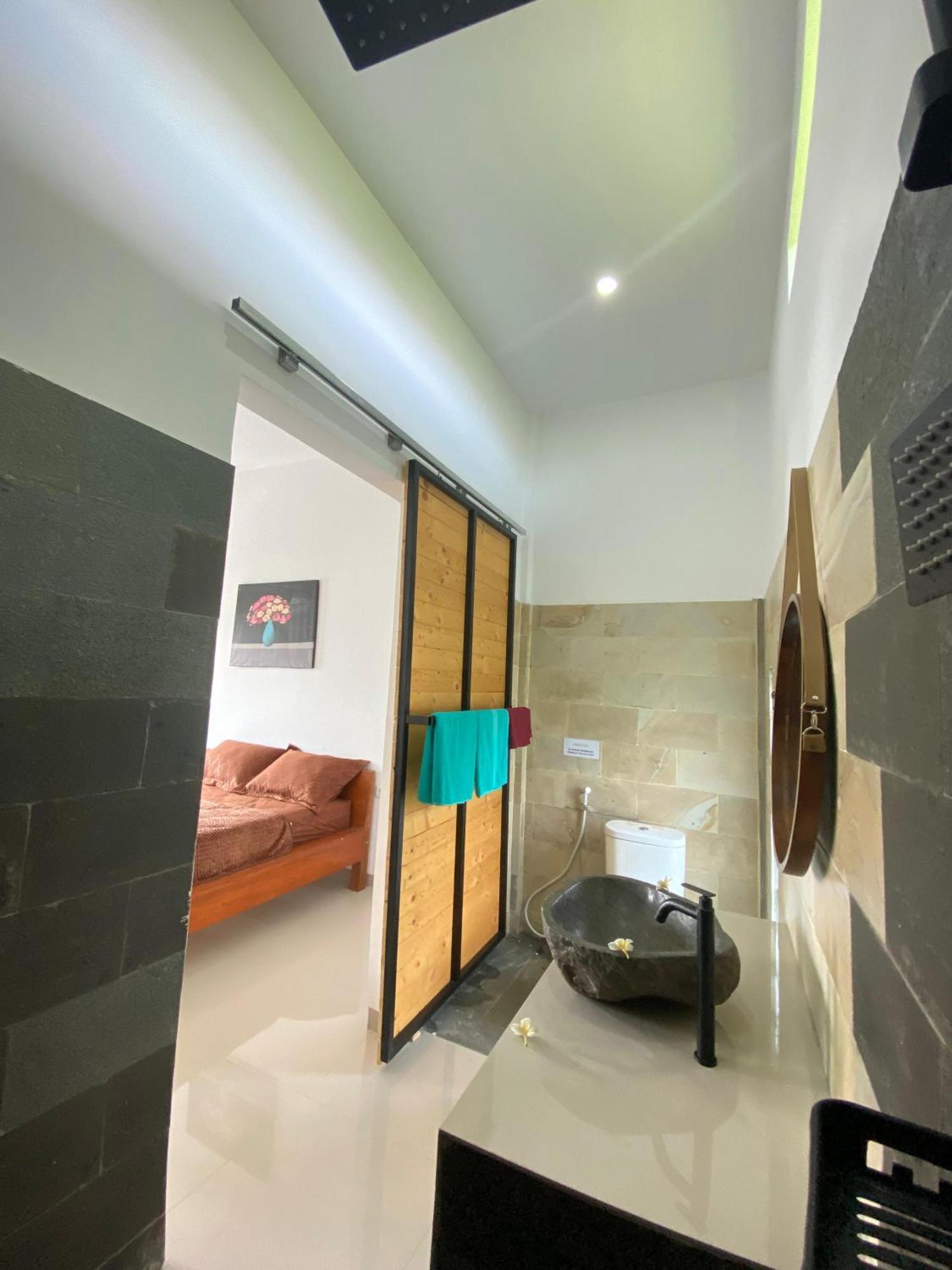 Zavana Rooms & Restaurant Tanjungkarang Εξωτερικό φωτογραφία