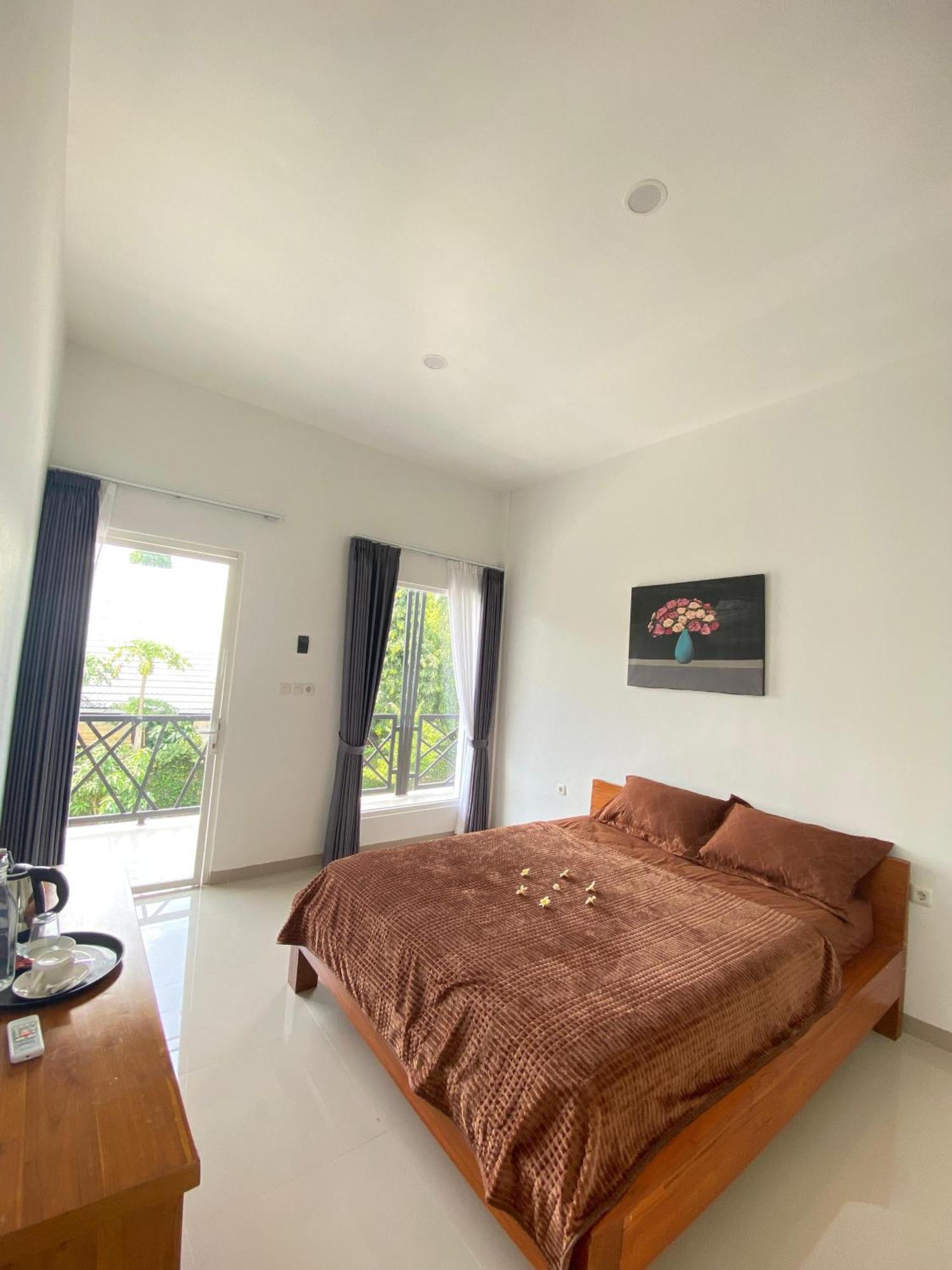 Zavana Rooms & Restaurant Tanjungkarang Εξωτερικό φωτογραφία