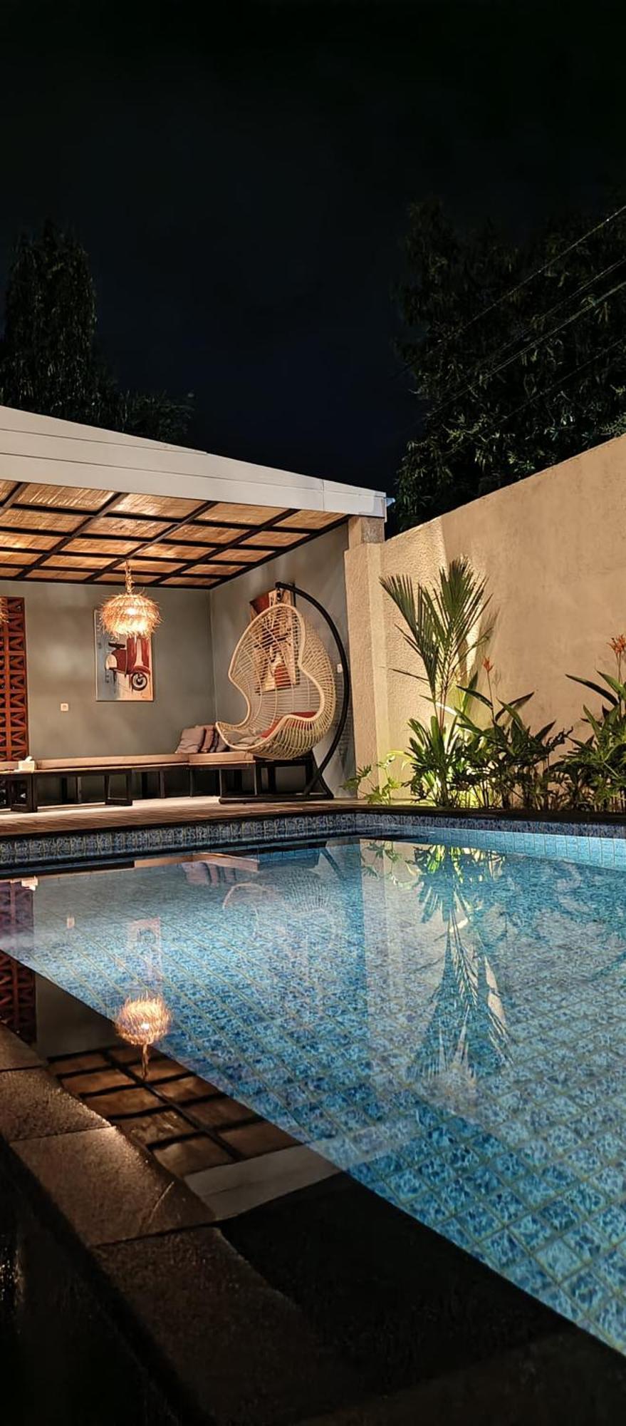 Zavana Rooms & Restaurant Tanjungkarang Εξωτερικό φωτογραφία