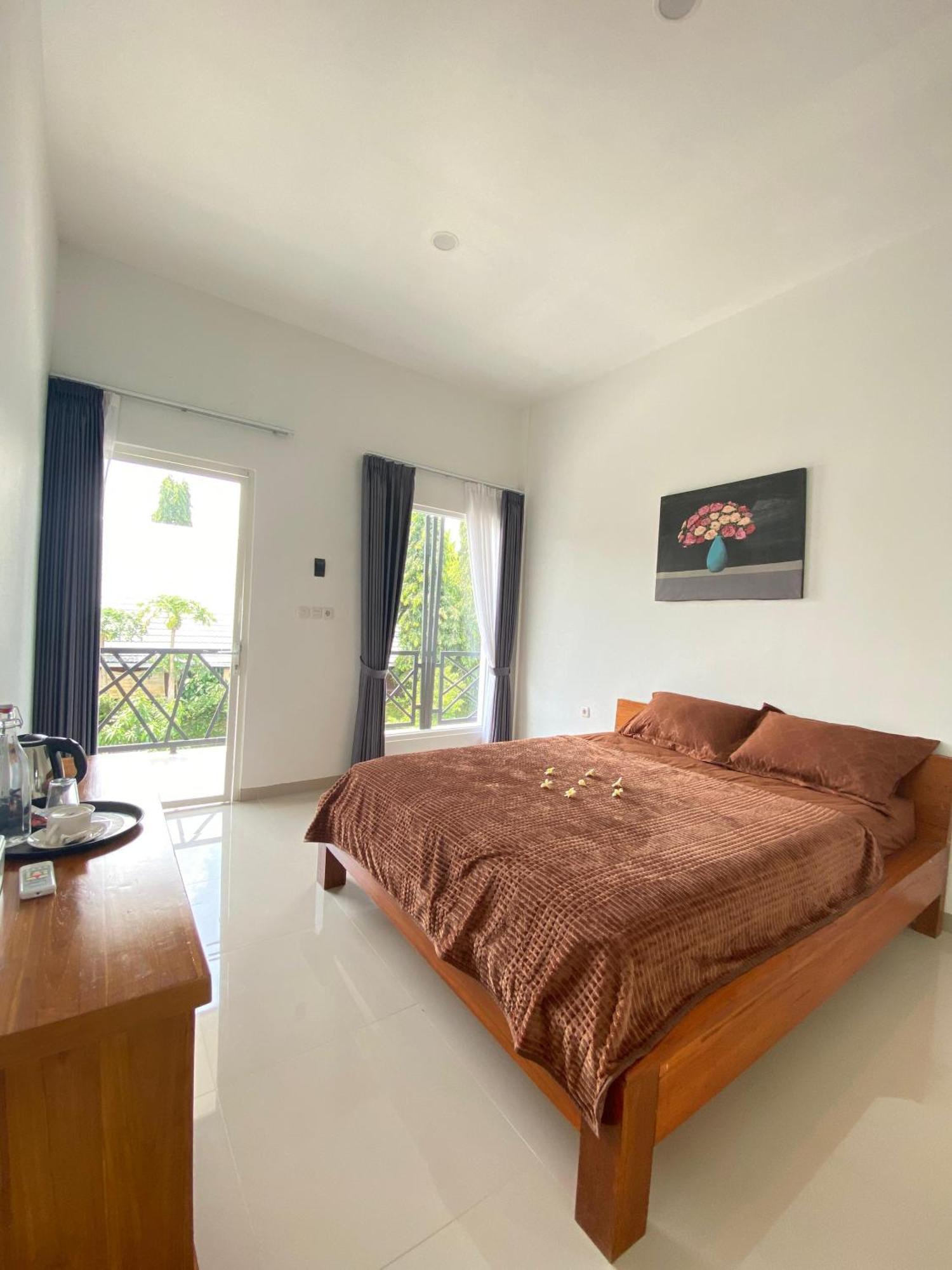 Zavana Rooms & Restaurant Tanjungkarang Εξωτερικό φωτογραφία